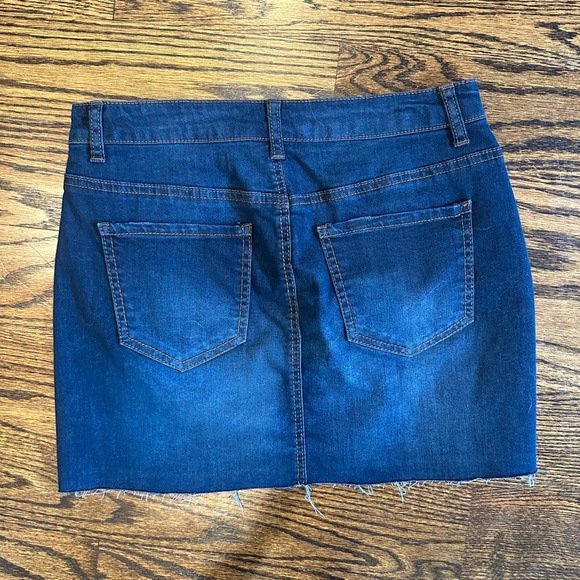 NWOT Denim Mini Skirt dark wash - Picture 4 of 4